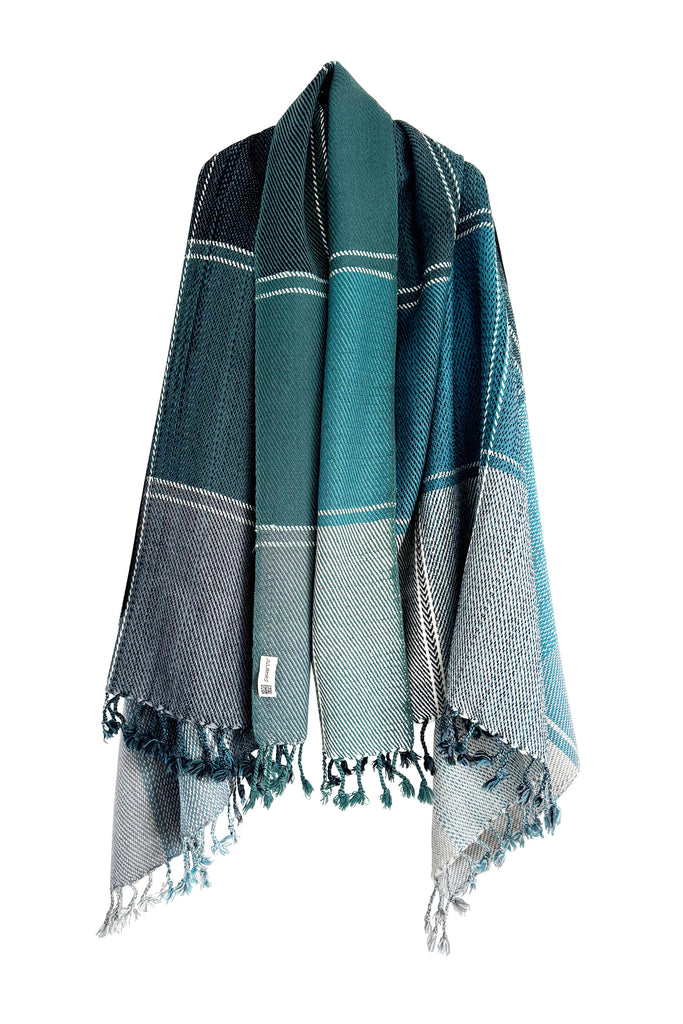 Plaid wool cape in shades of teal green | JULAHAS 