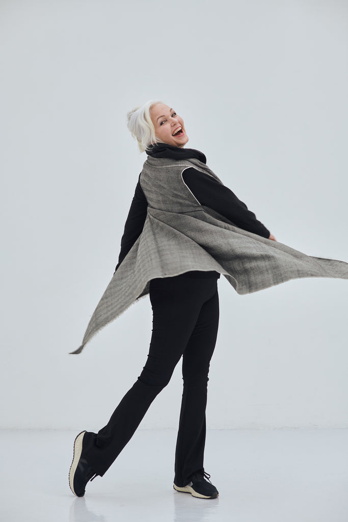 Stylish light and soft wool CELESTIAL Cape Mercury - JULAHAS